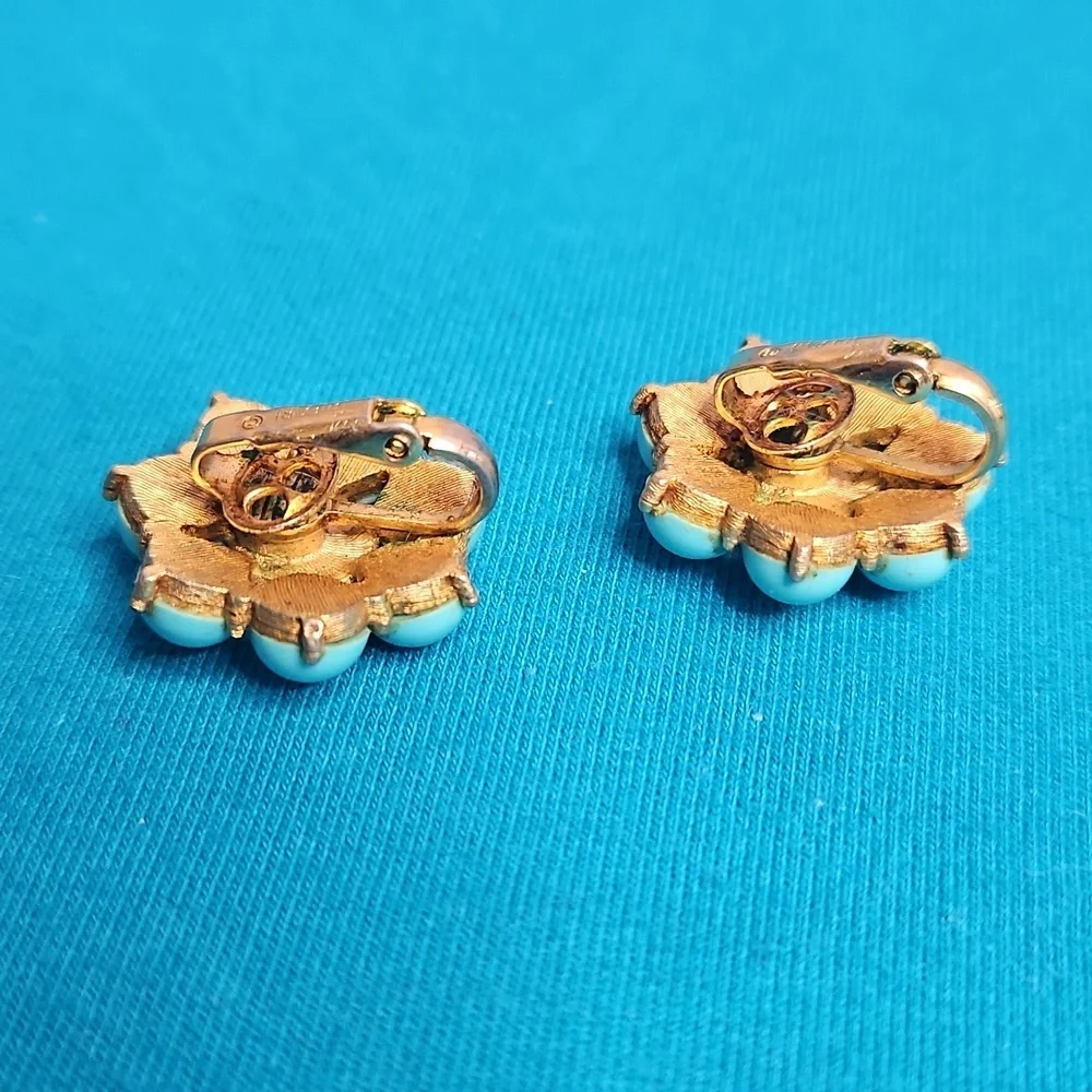 Elegant Gold and Blue Floral Earrings - Picture 4 of 10